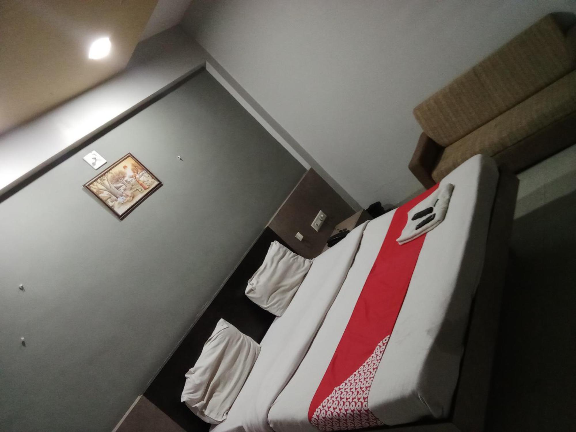 Hotel Cm Palace & Guest House & P.G Rooms Kalol Exterior photo